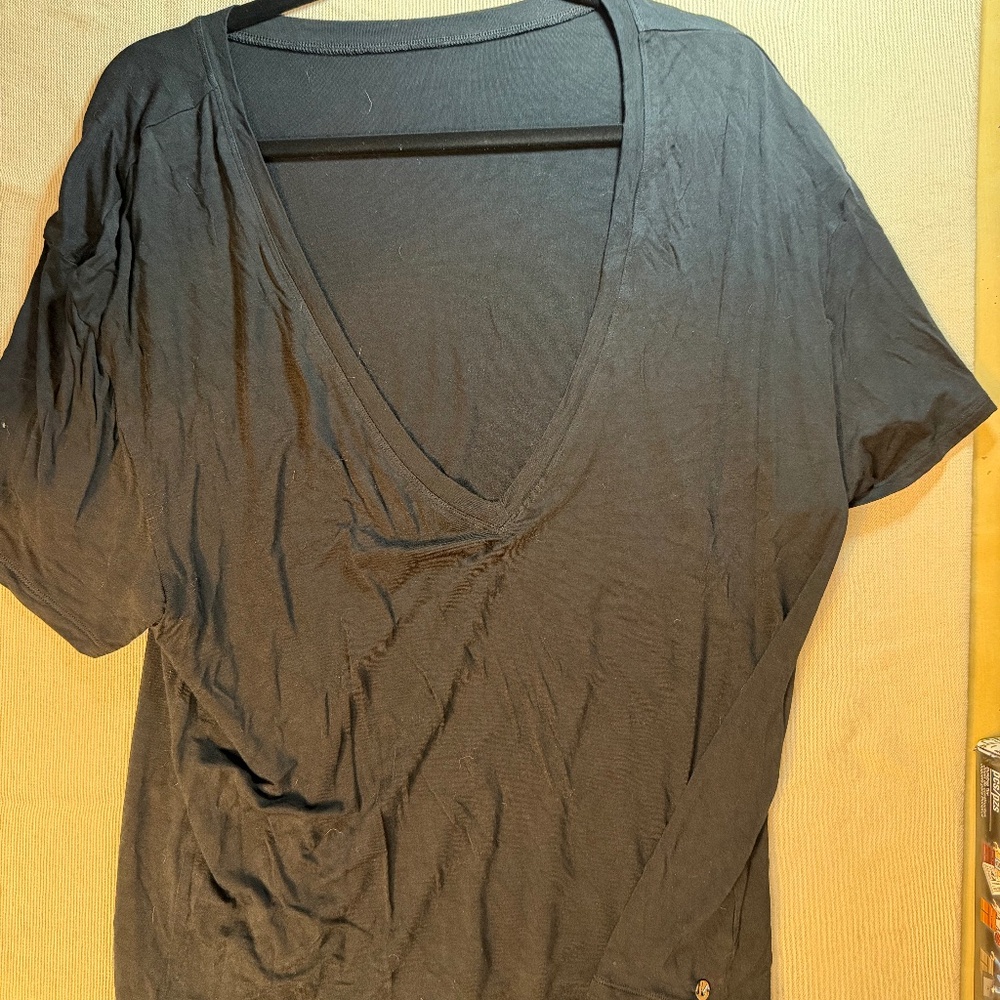 Buffbunny V-Neck Pump Cover - Large